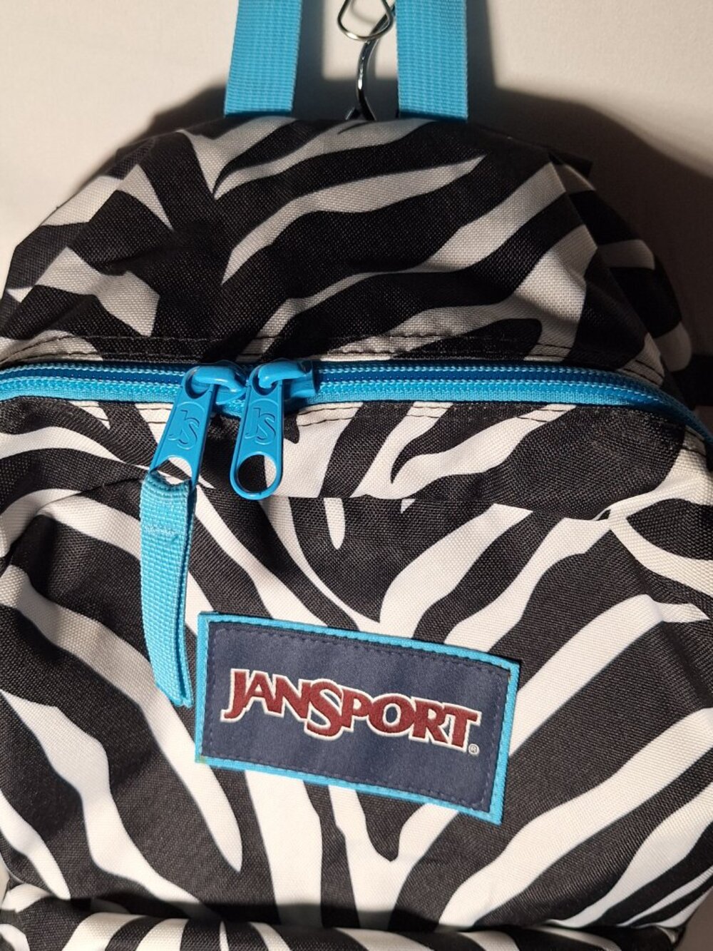 Jansport Backpack Zebra Black White w/Blue - Picture 2 of 10